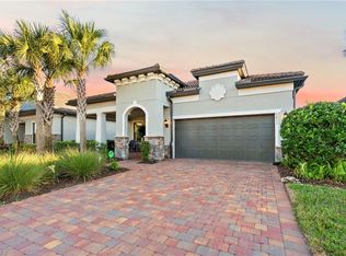 9811 Everglades DR, NAPLES, FL 34120