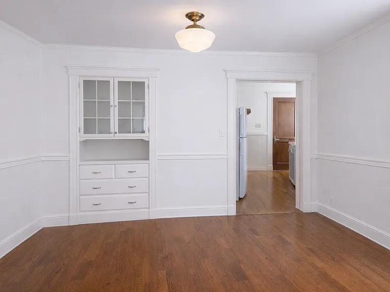 748 Belmont St #2 — Photo 1