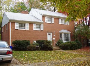 9903 Belhaven Rd, Bethesda, MD 20817