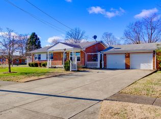 9016 Seaforth Dr, Louisville, KY