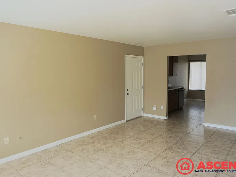 9521 Thistlewood Ct (W & A) — Photo 3