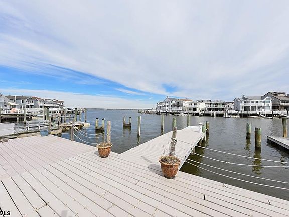 5th image of 221 Bayshore Dr