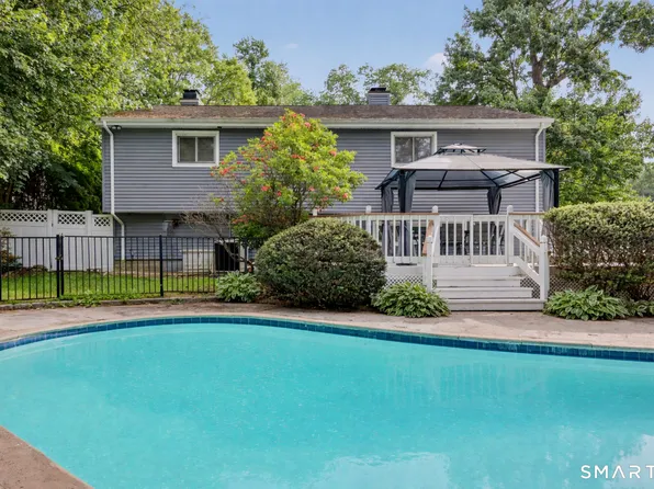 4 Mark Drive, Norwalk, CT 06851