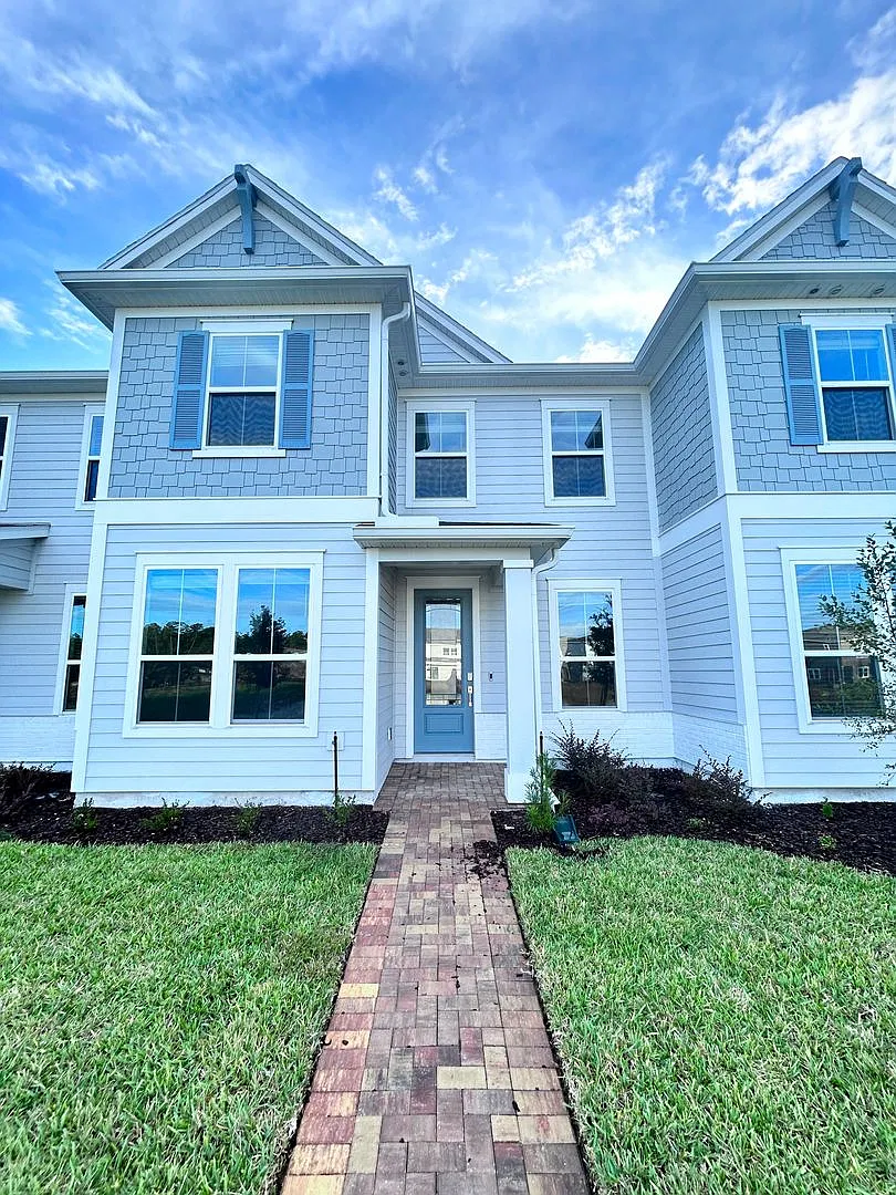 3 Bed 2.5 Bath Home in Shearwater with Garage, Clubhouse & Trails - Pet Friendly — Photo 1