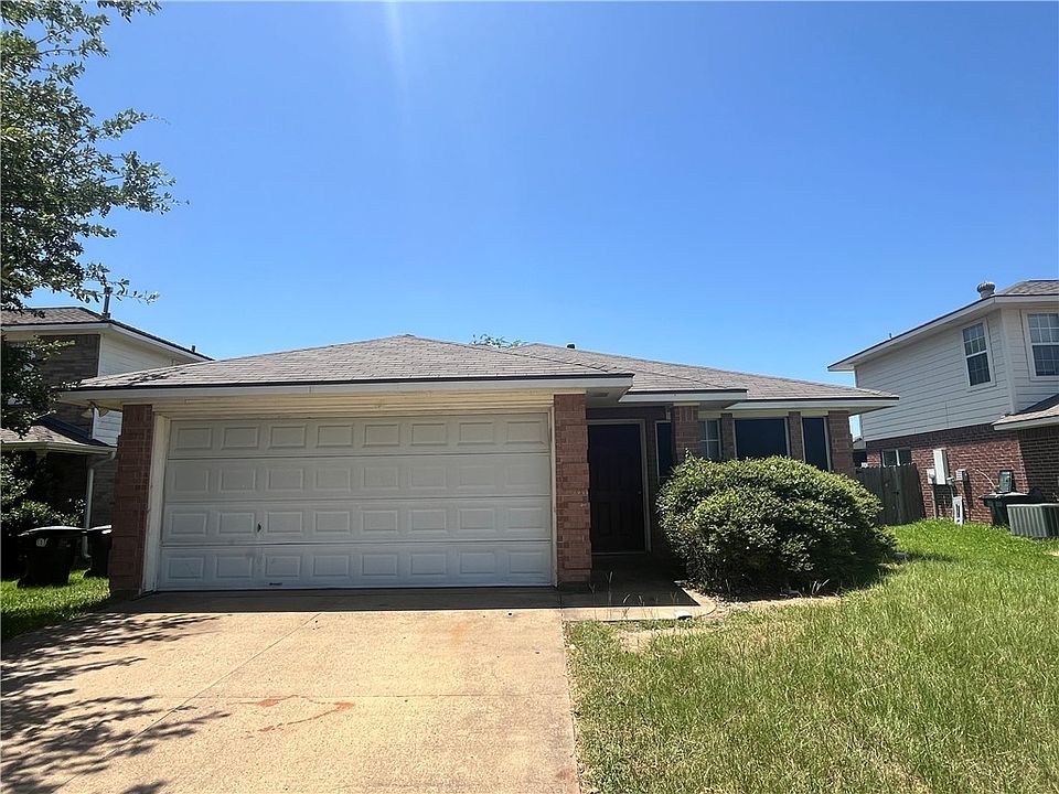 1st image of 2404 Antelope Ln