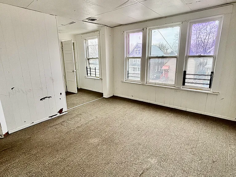 2445 Bailey Ave #2 — Photo 4