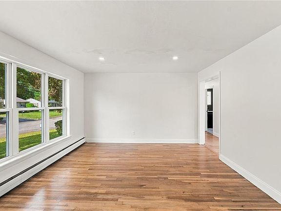 4th image of 62 Drybrook Rd