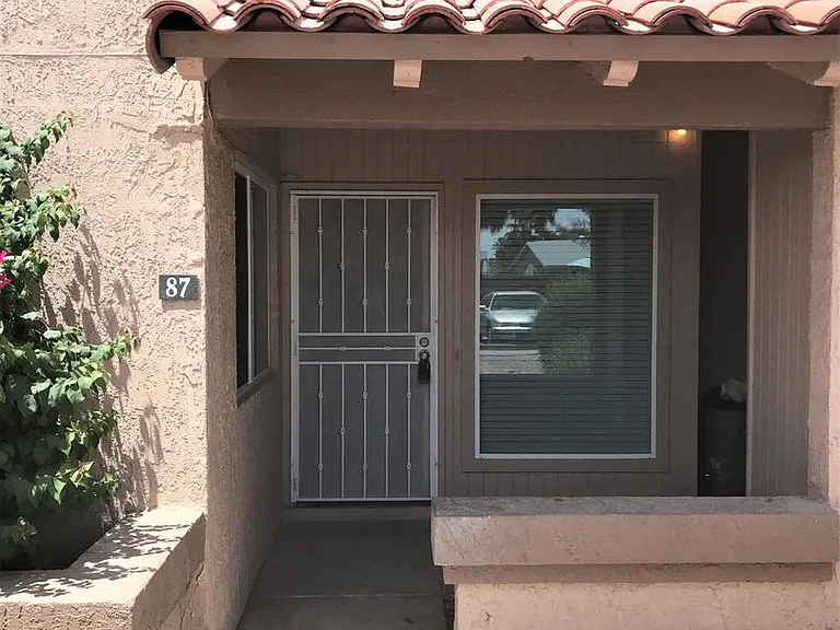 97 N Cooper Rd #87 — Photo 1