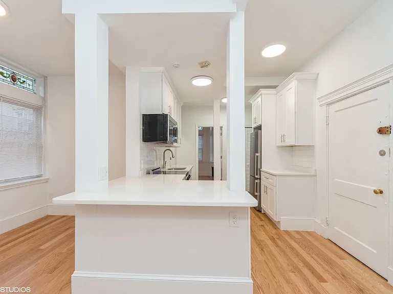 64 Hemenway St #15 — Photo 9