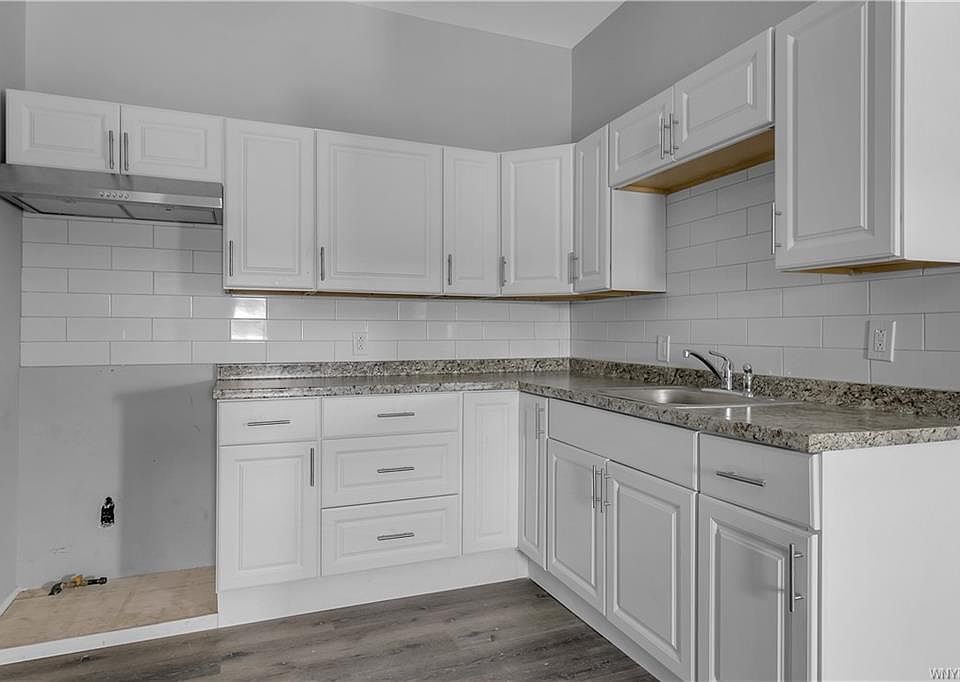 2nd image of 54 Forest Ave #2