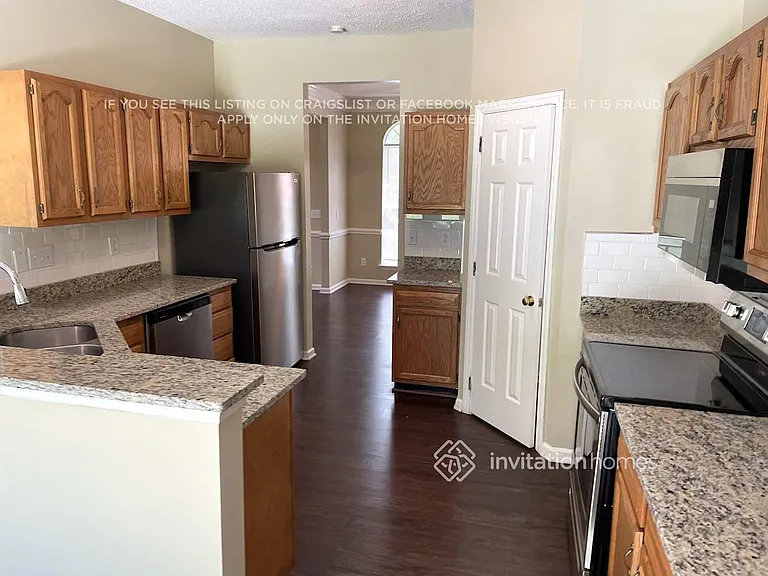 11306 Hunters Landing Dr — Photo 10