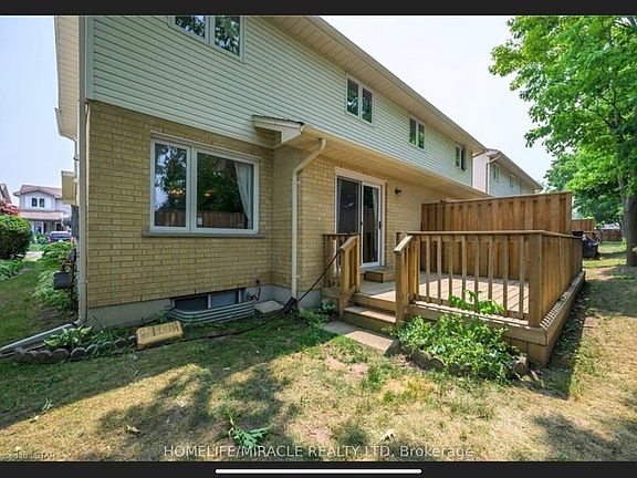 3rd image of 195 Barker St #7