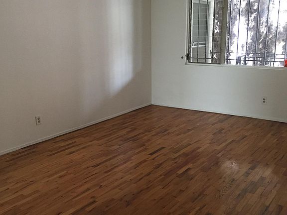 2nd image of 1406 N Vista St #6