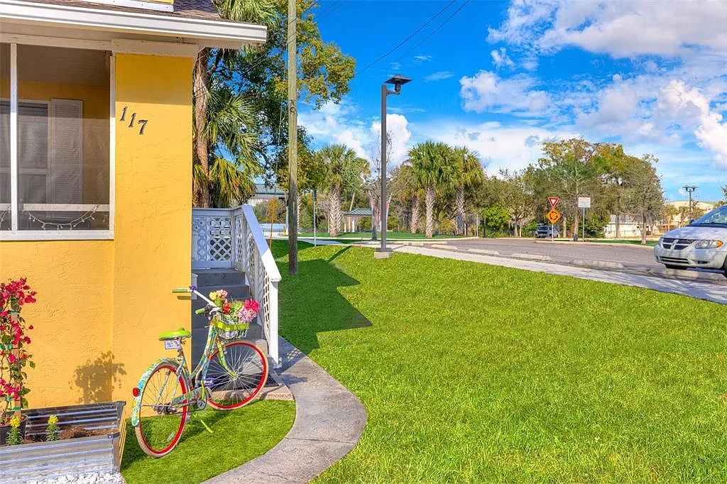 1 bed, 1.0 bath, 998 sqft, $2,200 — Photo 3