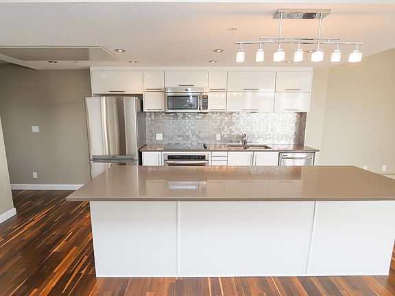 3rd image of 1110 3rd Ave NW #501