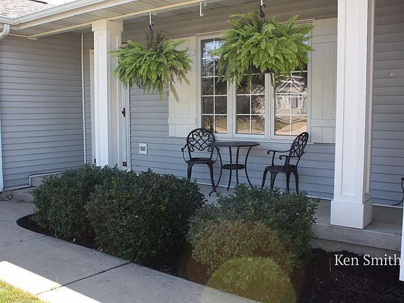 2nd image of 1526 Craig Way