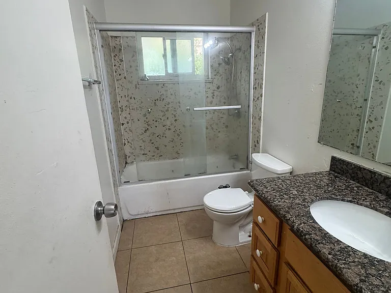 25538 Del Mar Ave #13 — Photo 29