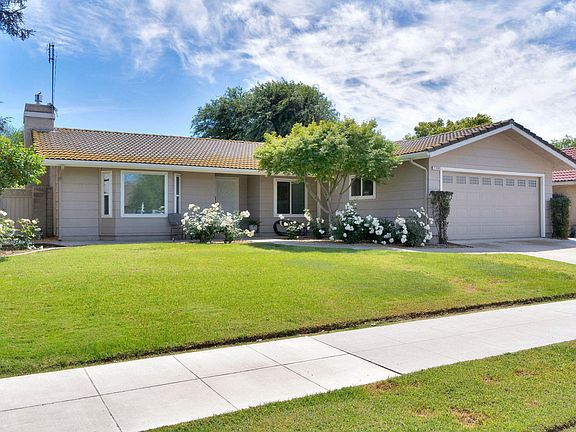 2nd image of 2700 Driftwood Drive