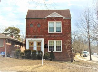 1146 Edward Ter, Saint Louis, MO 63117
