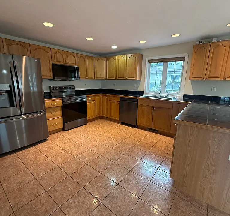 7 Chequeset Rd