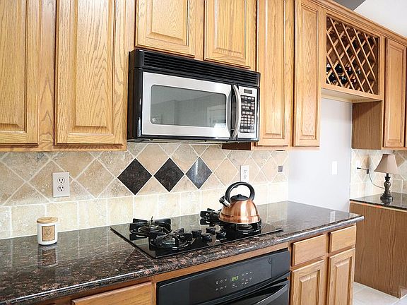 5th image of 14422 Wickhurst Pl