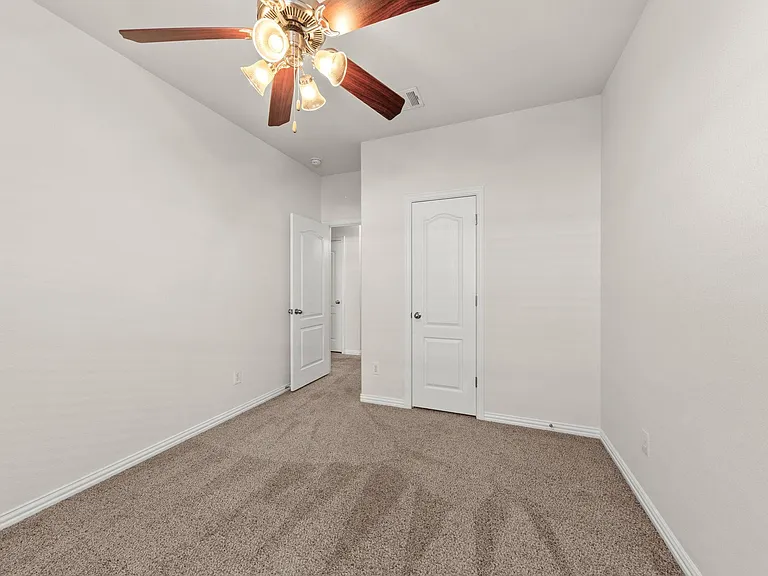 411 Tascate St — Photo 29