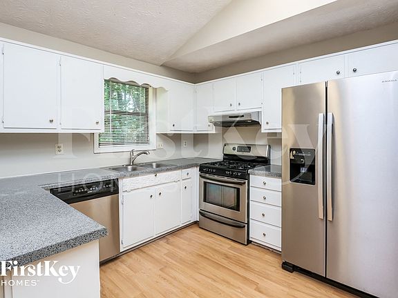 4th image of 3885 Creek Water Ct