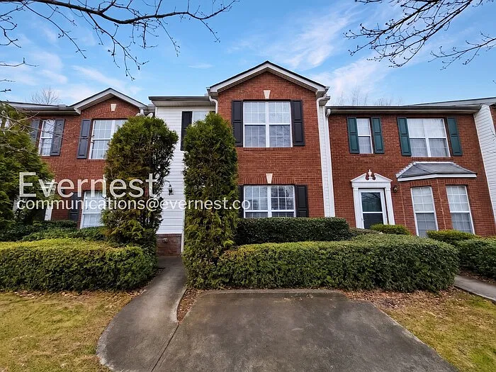 3 bed, 2.5 bath, 1636 sqft, $1,625 — Photo 1