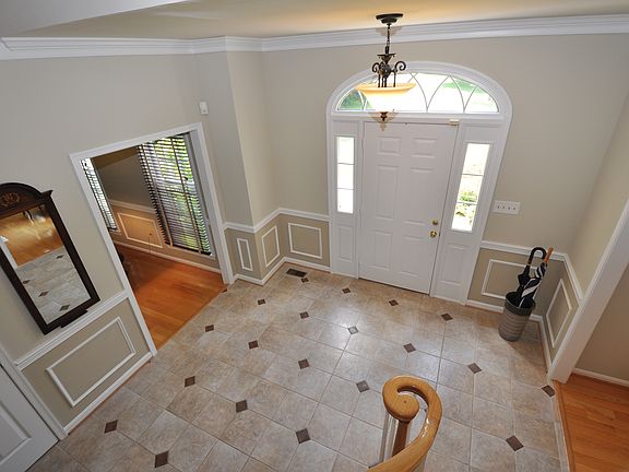 5th image of 8505 Heron Pond Ln