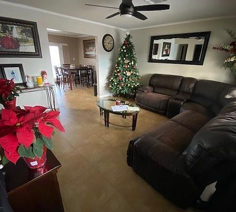 3rd image of 2032 W Aster Dr