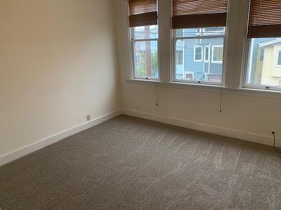 5th image of 7 Holloway Ave