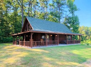 2075 Lakeshore Dr, Hemphill, TX 75948