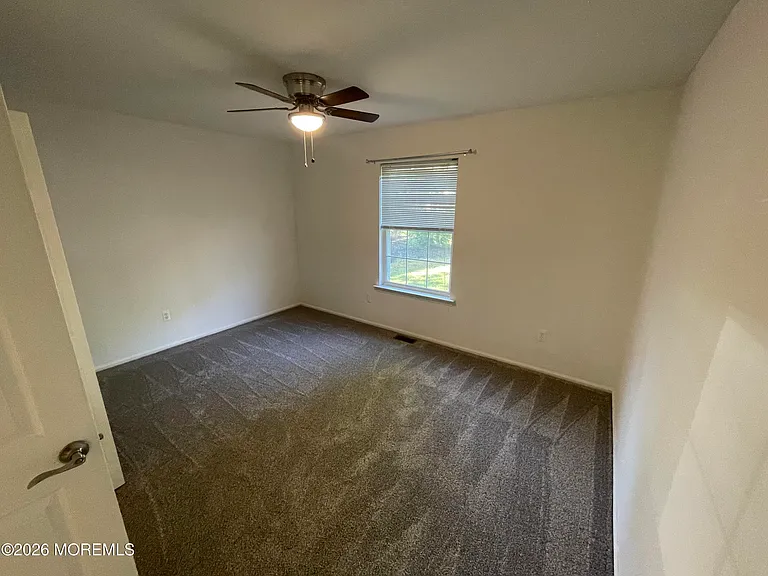 220 Middie Ln — Photo 12