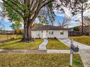 2048 Mercedes Blvd, New Orleans, LA 70114