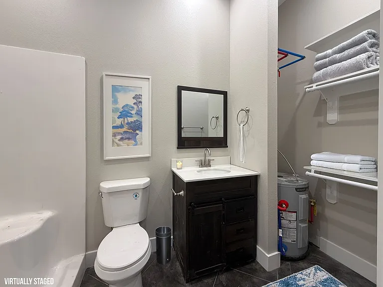 2110 Case St #D1 — Photo 14