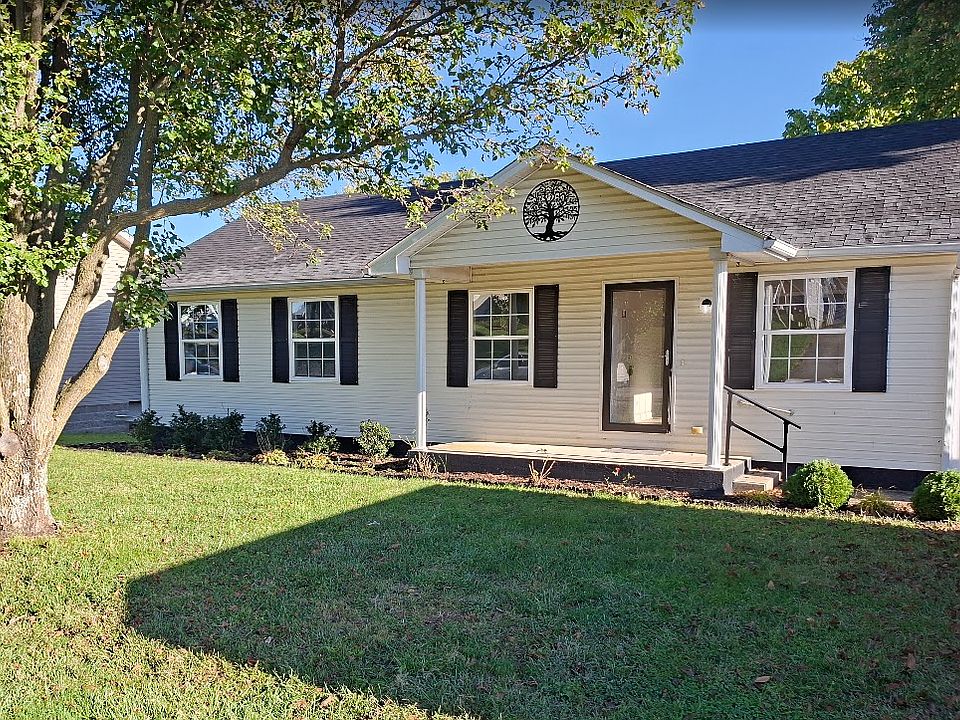 1st image of 128 Andover Dr