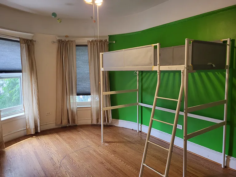 5403 S Maryland Ave — Photo 13
