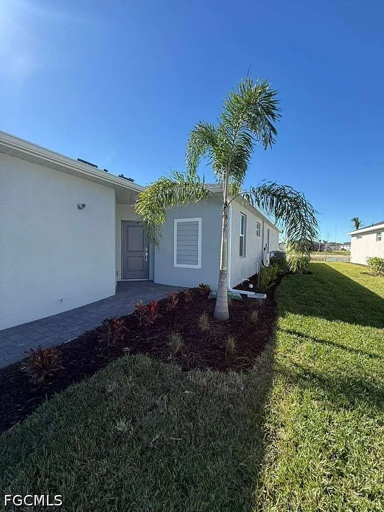Building Photo - 14786 Martingale Pl
