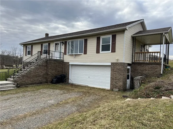 143 Sunrise Ln, Friedens, PA 15541