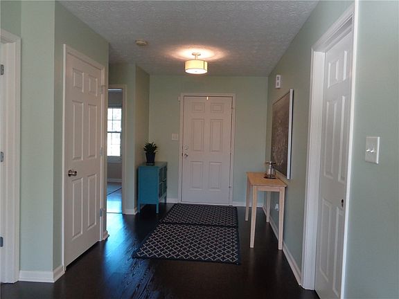 2nd image of 5807 Newhall Dr