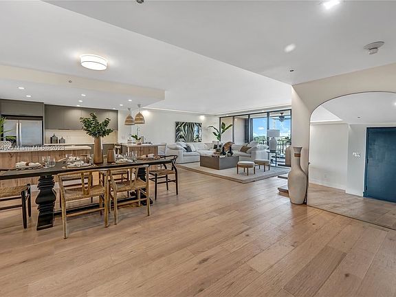 2nd image of 11113 Biscayne Blvd Unit 754