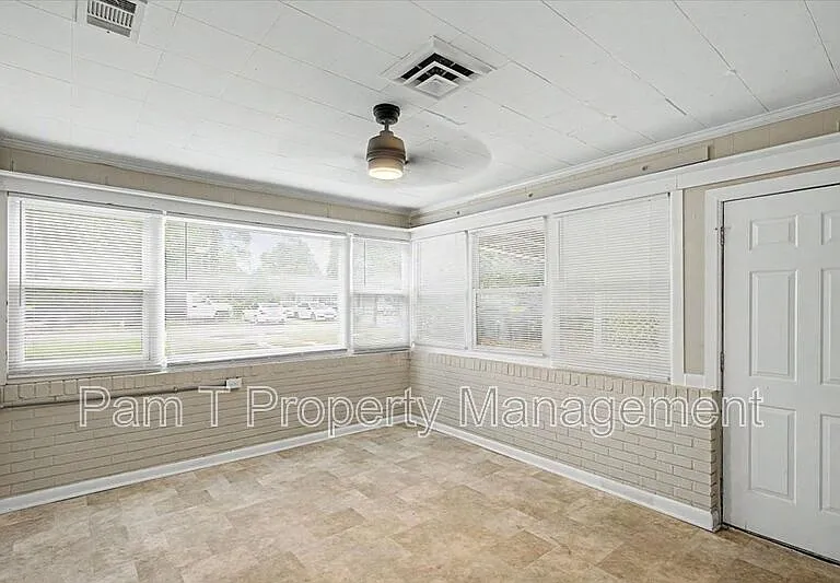 3712 Oakland Ct — Photo 13
