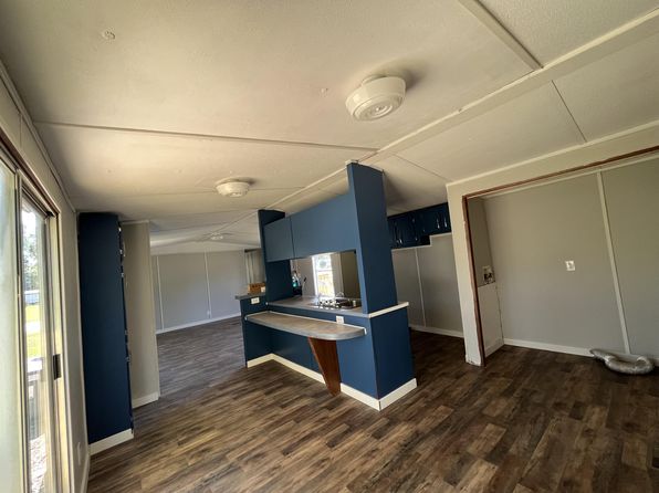1056 Meekins Rd