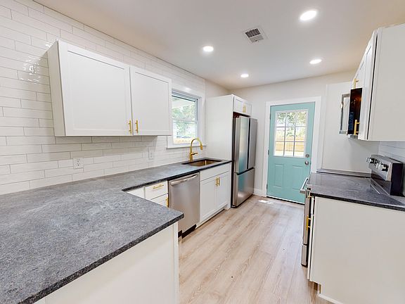 2nd image of 2611 S Allen Dr