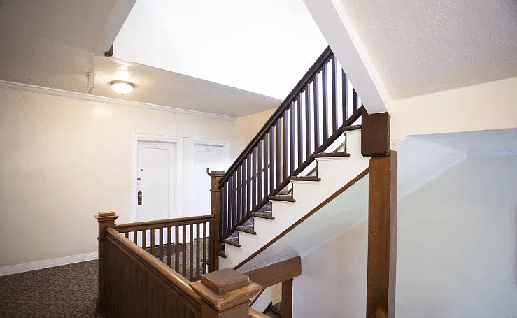 Chateau El Cerrito Apartments — Photo 12