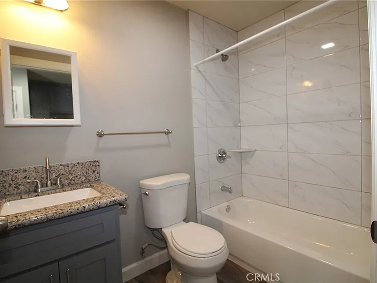 4986 Southern Ave #E — Photo 7