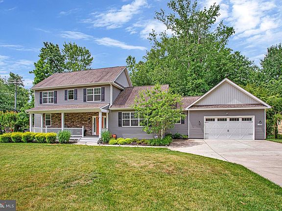 2nd image of 2978 Valley View Rd