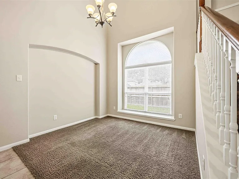 950 Firthwood Dr — Photo 8
