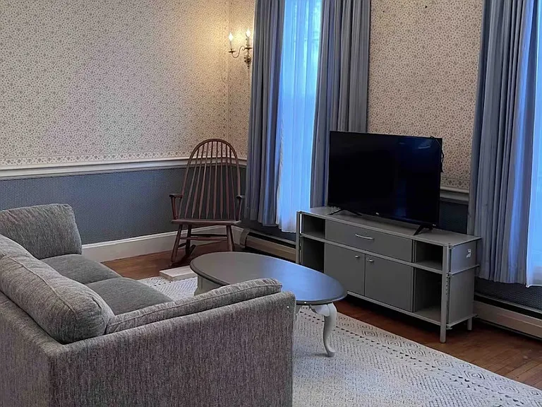 42 Thornton Ave #1 — Photo 6