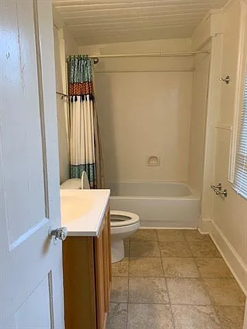 421 Hillary St — Photo 10